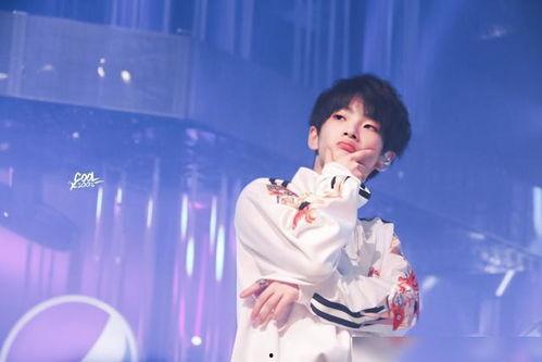 吃瓜群众周震南微博截图,吃瓜群众热议明星幕后趣事