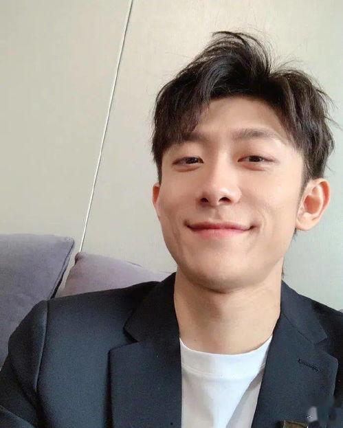 宋妍霏吃瓜群众演员,揭秘与演员的幕后故事